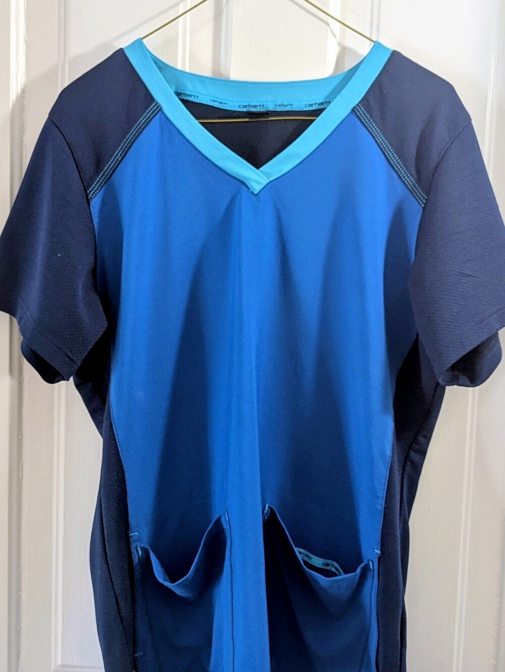 Cross-Flex Women's Scrub Top V-Neck Blue Color Block Large